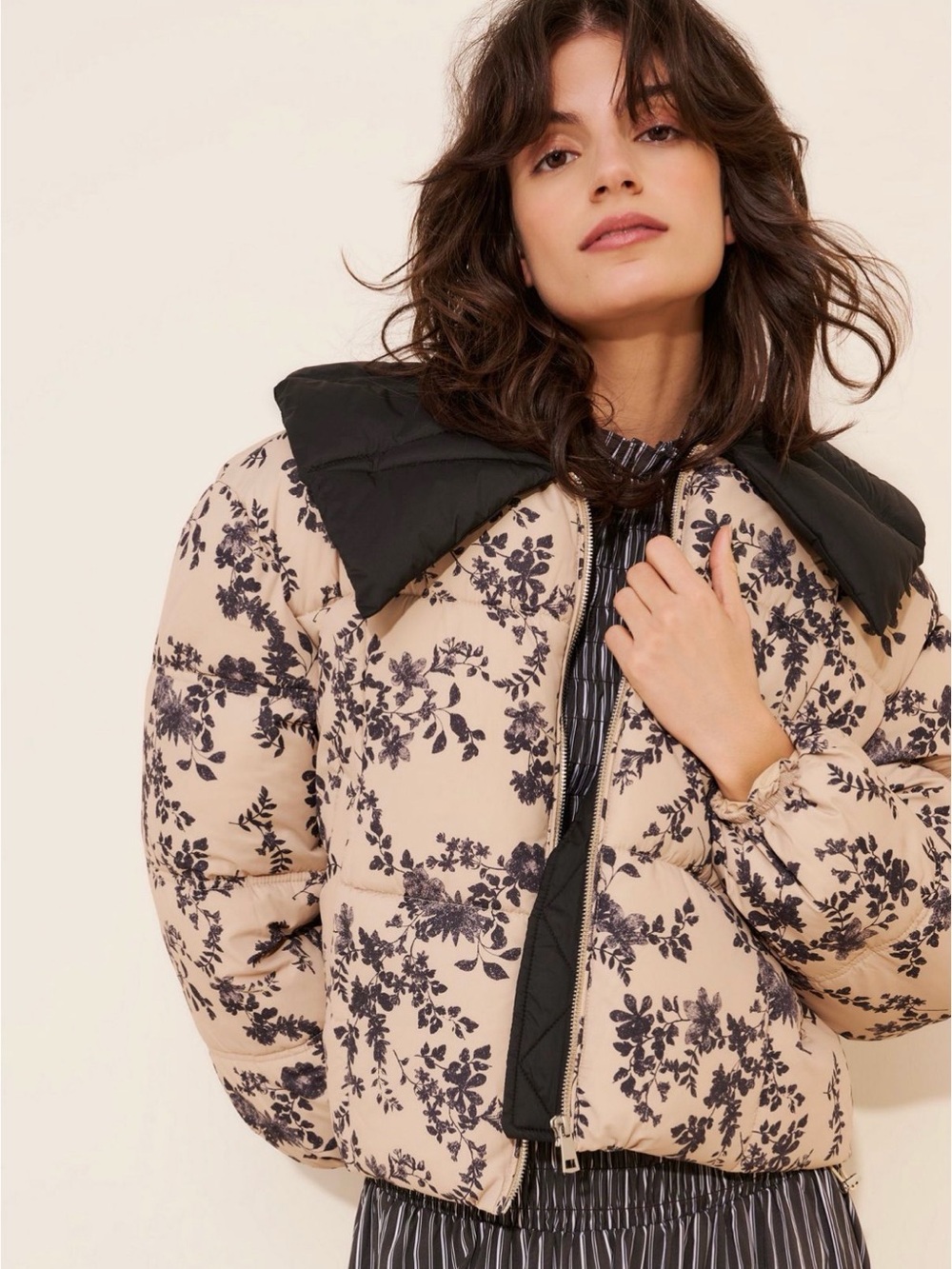 Anthropologie Peter Pan Beige Floral Printed Puffer Jacket with Black Collar